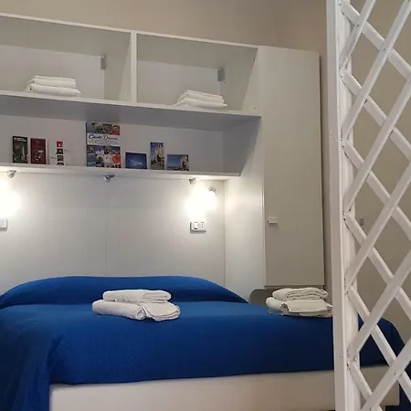 M & M Guest house *